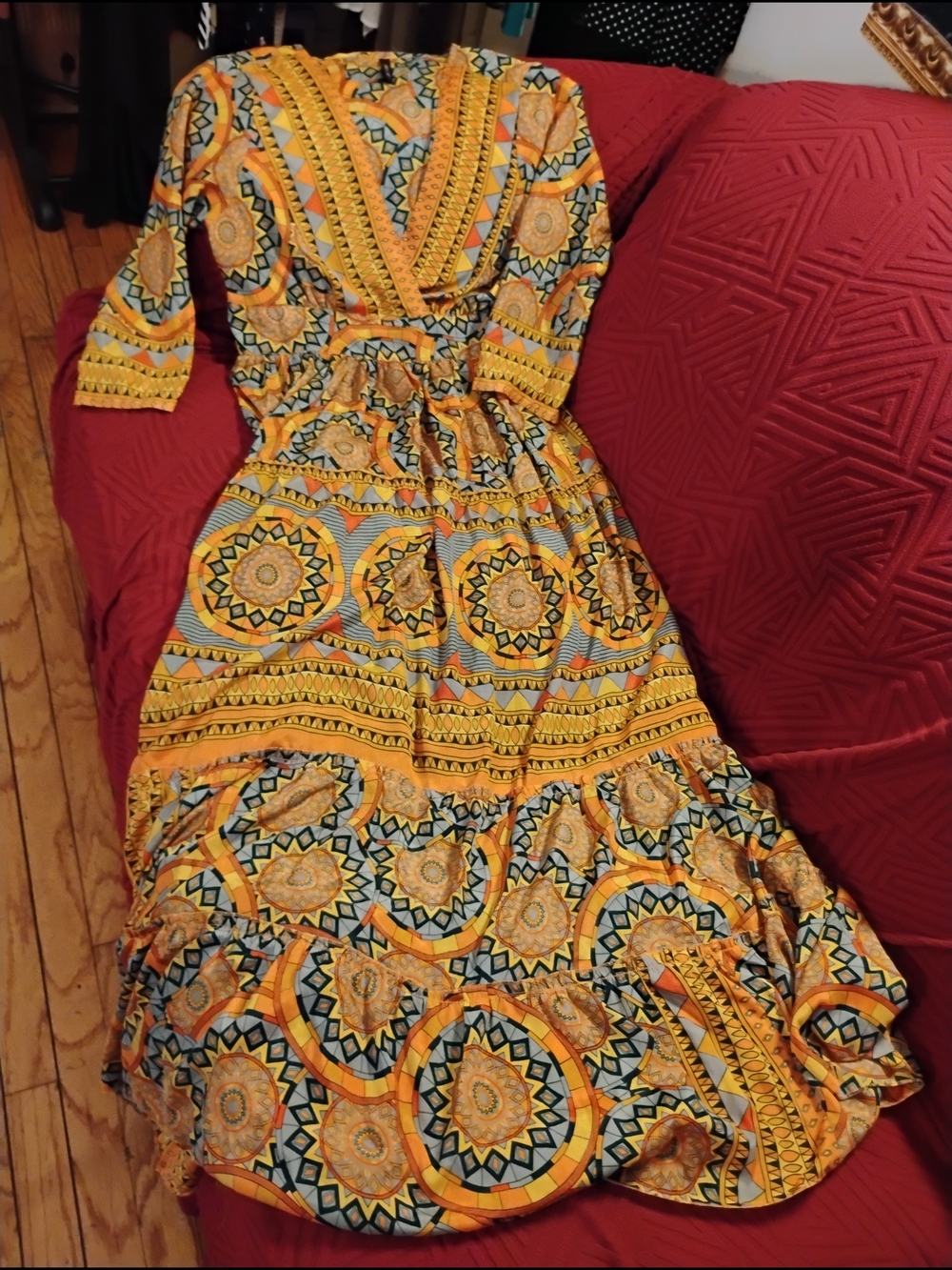 Women's Yellow tribal Patterned V-Neck Maxi Dress 19 inches p2p - Picture 4 of 5
